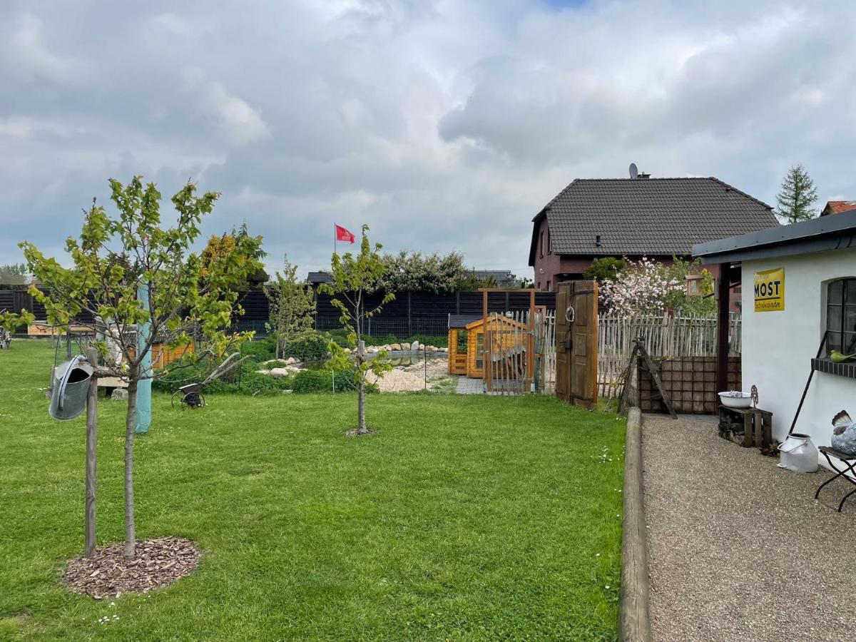 Pension Landhaus An Der Saale Bernburg Buitenkant foto